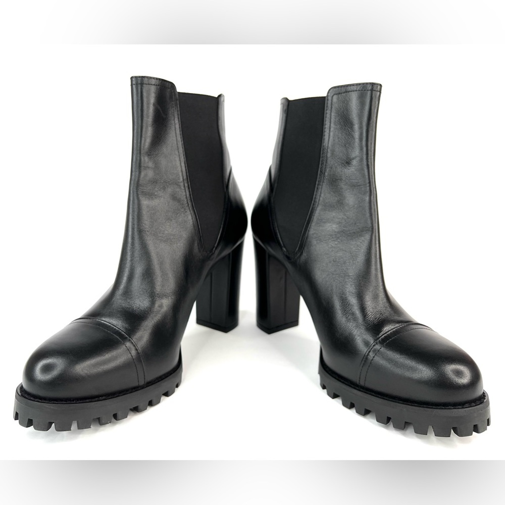 Stuart Weitzman Wenda Chelsea Lugged Ankle Leather Booties US 9.5 - EU 40 - Picture 4 of 10